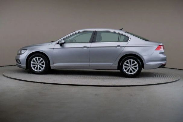 Volkswagen Passat 110 kW image number 5