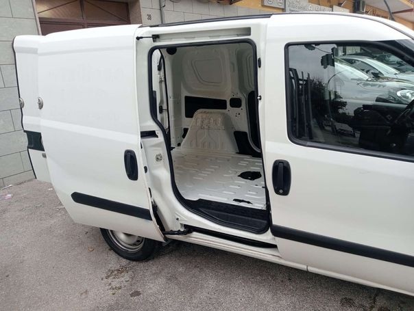 Fiat Doblo 1.6 16V 88 kW image number 2