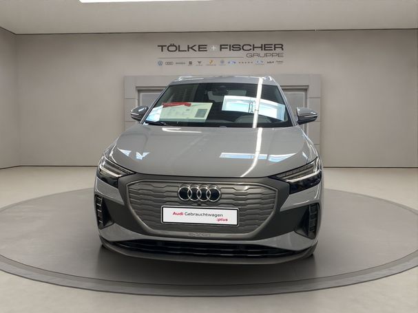 Audi Q4 35 e-tron 125 kW image number 3