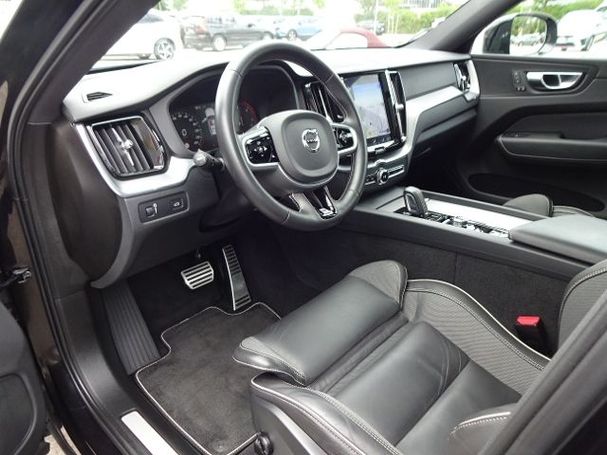 Volvo XC60 B4 AWD 145 kW image number 15