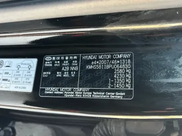Car image 40