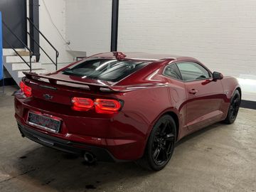 Car image 25
