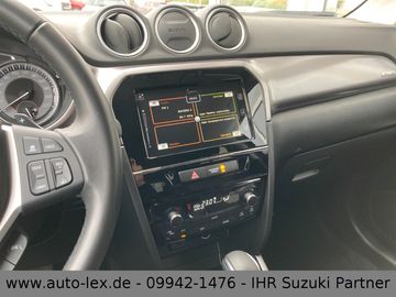 Car image 14