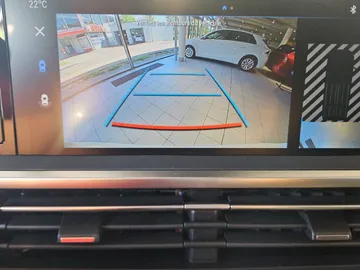 Car image 27