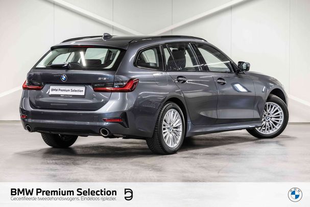 BMW 318i Touring 115 kW image number 3