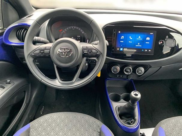 Toyota Aygo X 53 kW image number 9