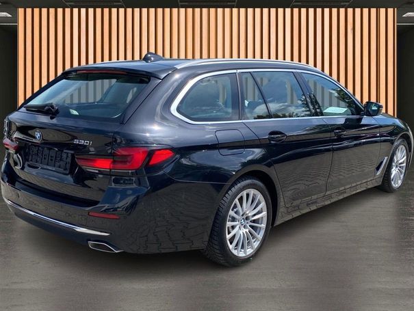 BMW 530i Touring 185 kW image number 11