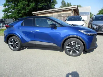 Car image 3
