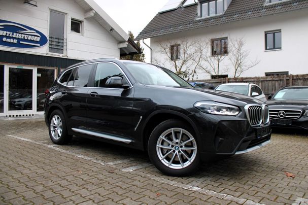 BMW X3 xDrive 180 kW image number 8