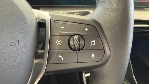 Car image 29