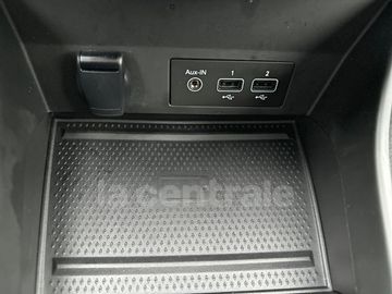 Car image 36