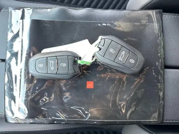 Car image 35