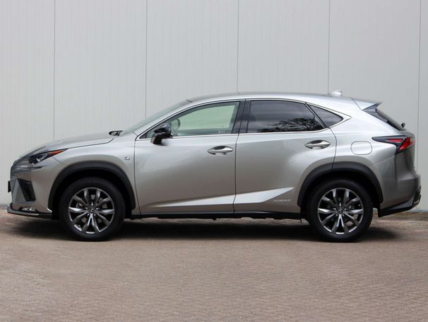 Lexus NX 300 h AWD 145 kW image number 4