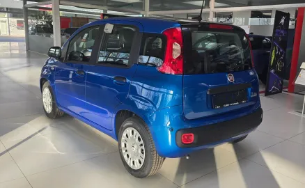Car image 5