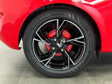 Car image 28