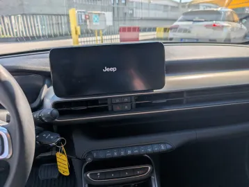 Car image 31