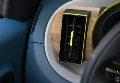 Car image 34