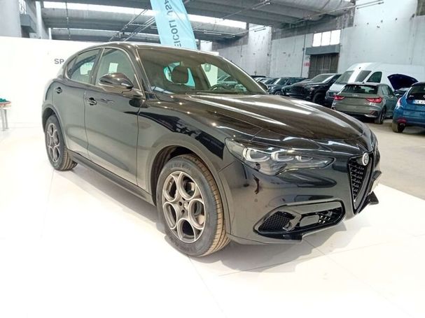 Alfa Romeo Stelvio 2.2 Q4 154 kW image number 2