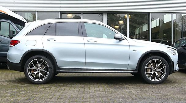 Mercedes-Benz GLC 300 e 4Matic 235 kW image number 7