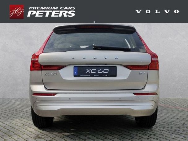 Volvo XC60 B4 Core 145 kW image number 7