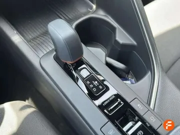 Car image 29