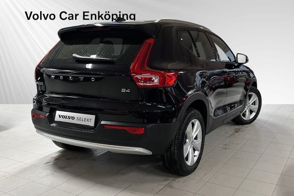 Volvo XC40 B4 Core 147 kW image number 3