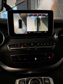 Car image 35