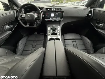Car image 40