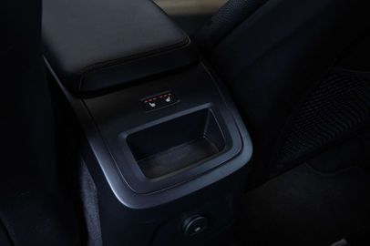 Car image 41