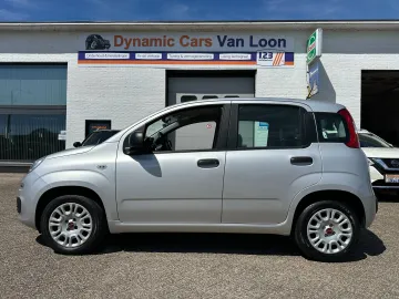 Car image 4