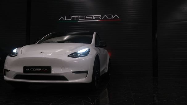 Tesla Model Y Performance AWD 393 kW image number 4