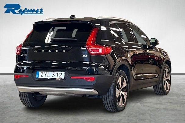 Volvo XC40 B4 R 145 kW image number 11