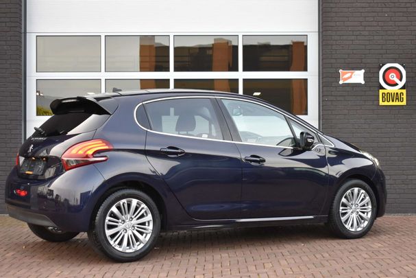 Peugeot 208 PureTech 60 kW image number 2