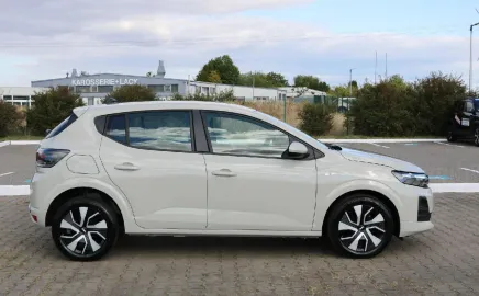 Car image 2