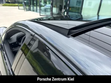 Car image 47
