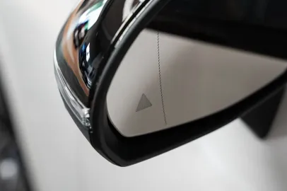 Car image 39
