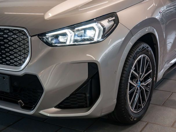 BMW iX1 xDrive30 230 kW image number 27