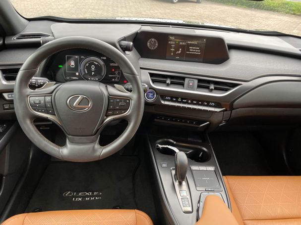 Lexus UX 300e 150 kW image number 3