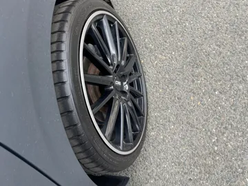 Car image 29