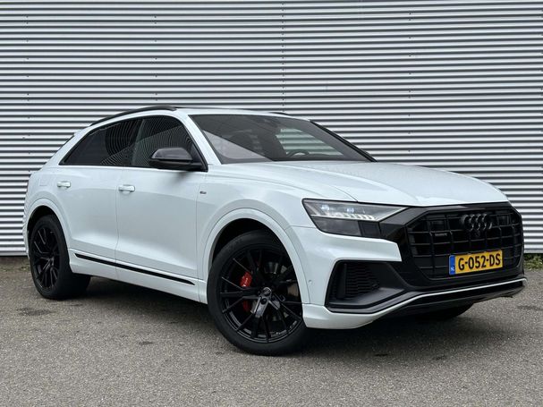 Audi Q8 55 TFSI quattro S-line 280 kW image number 19