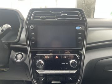 Car image 10