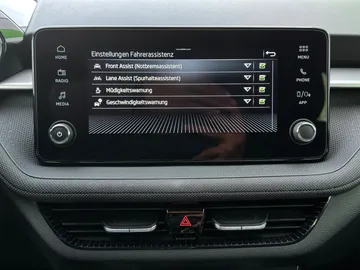 Car image 33