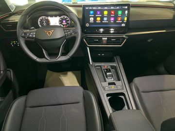 Car image 12