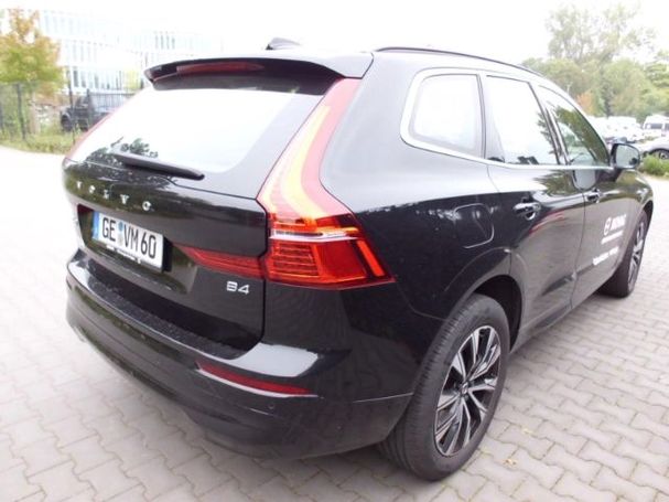 Volvo XC60 B4 Diesel Core 145 kW image number 4