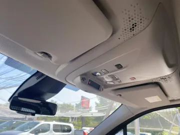 Car image 48