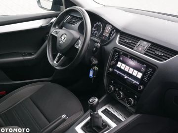 Car image 37