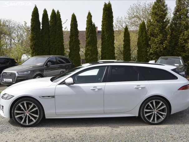 Jaguar XF 20d AWD Portfolio 132 kW image number 8