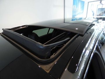 Car image 36