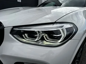 Car image 36