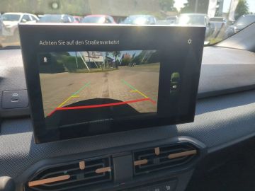 Car image 26